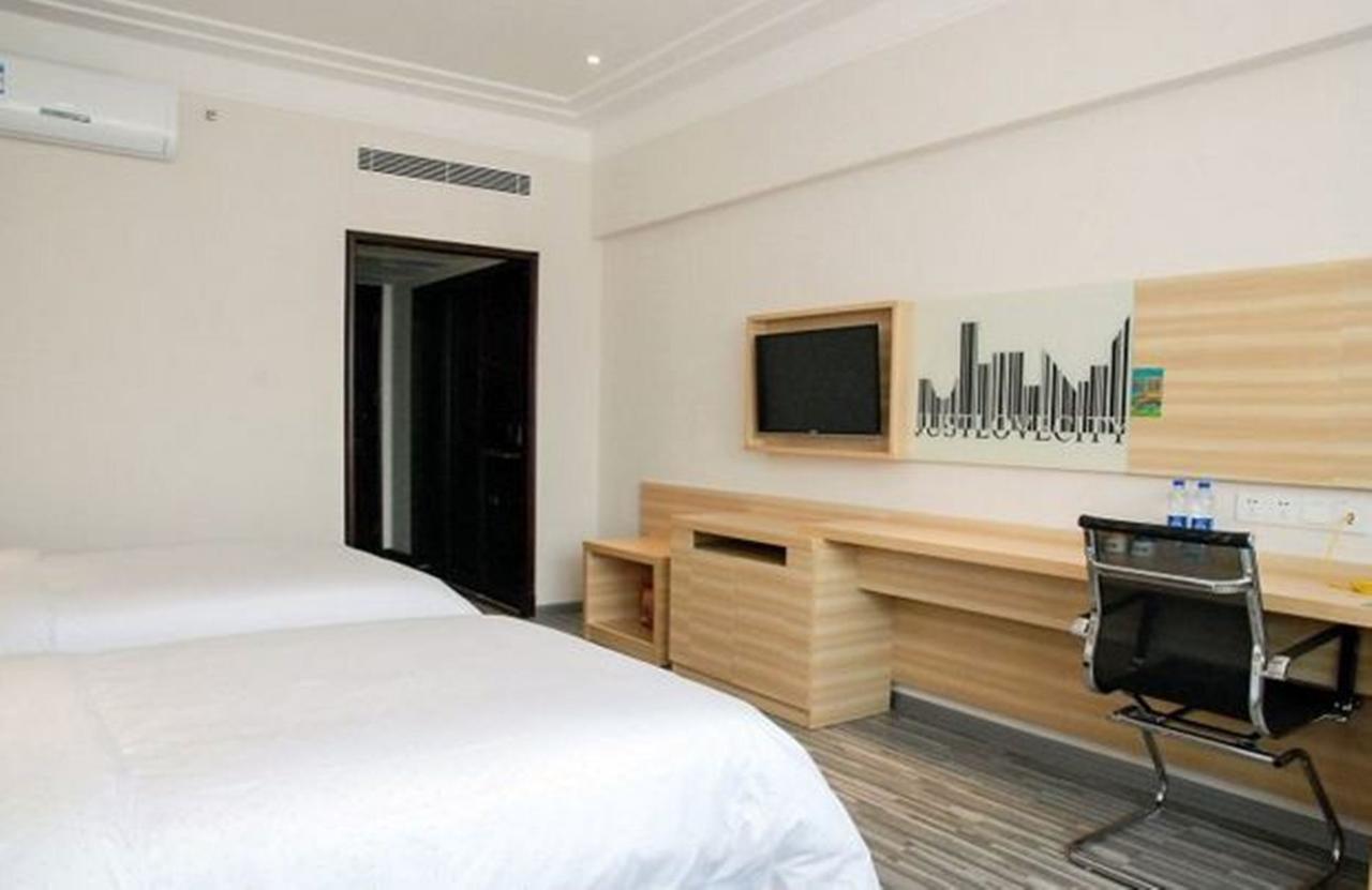City Comfort Inn Liuzhou North Railway Station Branch Экстерьер фото